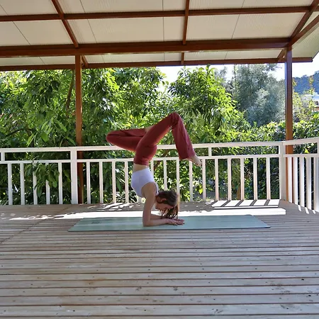 منتزه العطل بنسيون وبنغلات باريز Çıralı