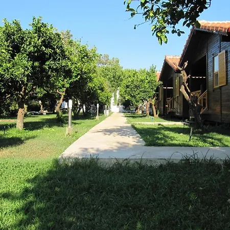 Prázdninový areál Baris & Çıralı