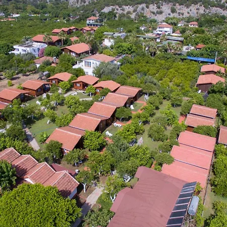 Baris & Holiday park