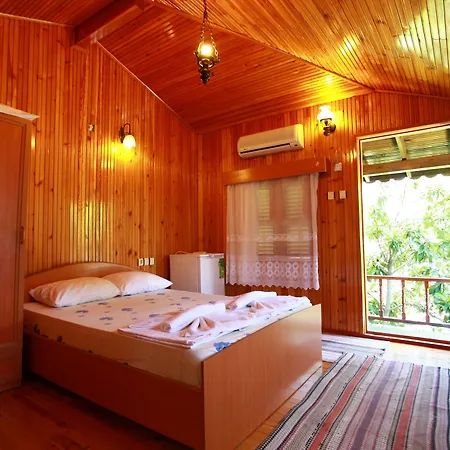 Baris & Holiday park